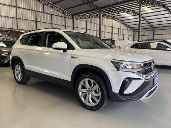 VOLKSWAGEN TAOS 1.4 250 TSI TOTAL FLEX COMFORTLINE AUTOMÁTICO